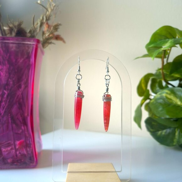 Red Vein Agate Wire Wrapped Gemstone Earrings - Picture 6 of 6